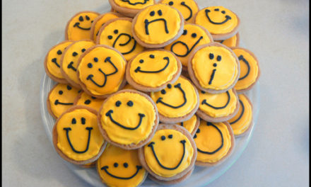 Smiley cookies make sweet gifts!